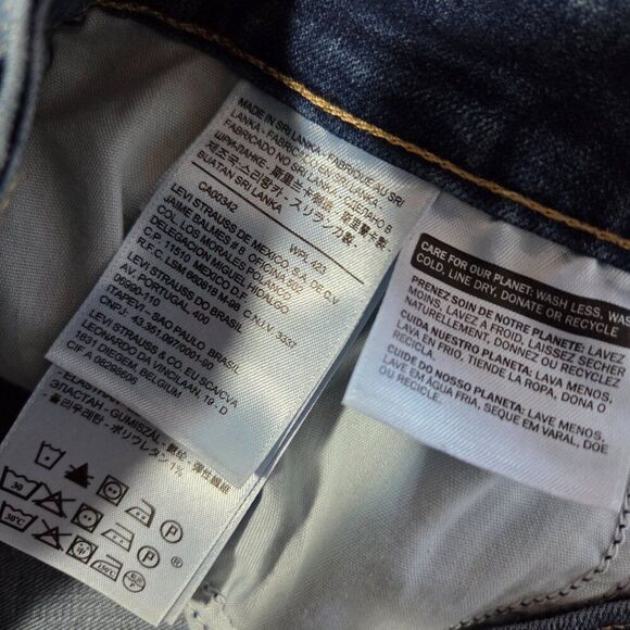 EUC LEVI'S MID RISE SKINNY STRETCH JEANS SIZE 12 SHORT / W31 / L30 - Picture 12 of 16